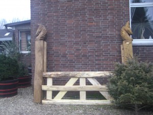 CIMG2749 Vor einigen Wochen: Die ersten Geländerhindernisse werden gebaut...