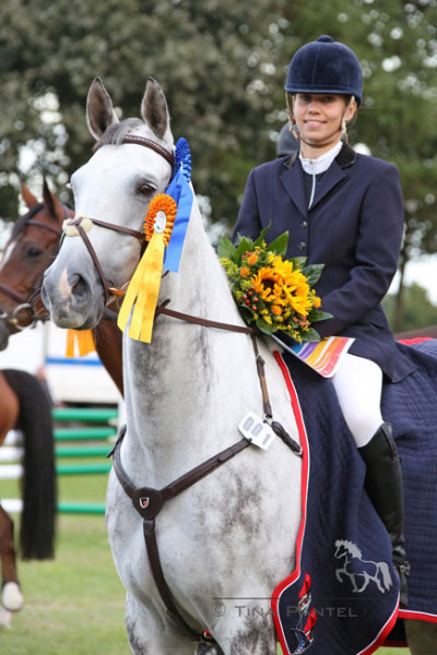 Katja Meinecke und Abbington bei CDV Cup Finalsieg 2013 in Langenhangen